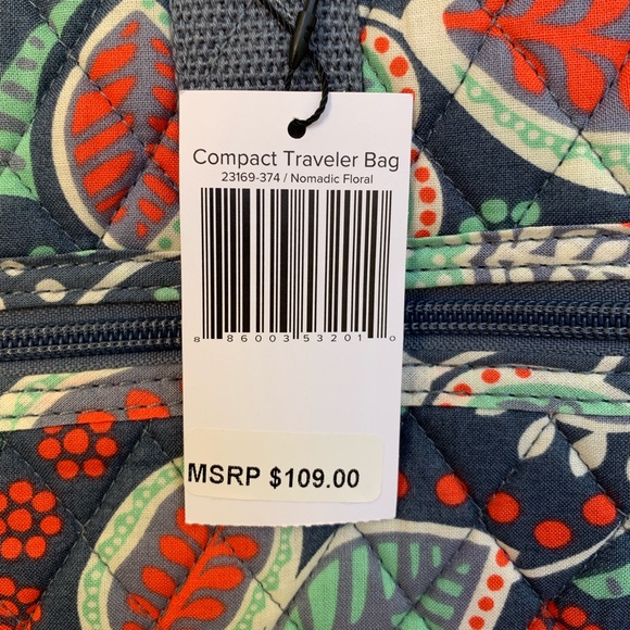 NWT❗️Vera Bradley Travel Bag - Picture 5 of 6